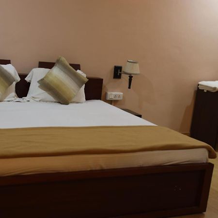 Hotel Shree Krishna Jungle Resort Khajurāho Exterior foto